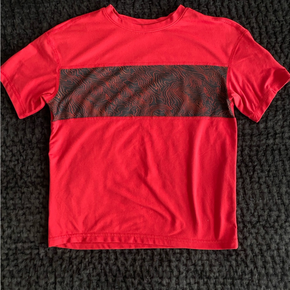 Boys T-shirt, size 8
